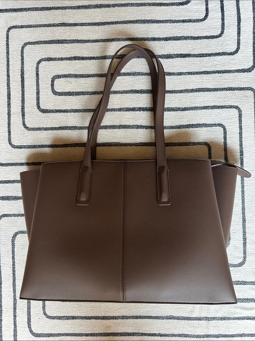 Like New Freja New York Dark Brown Tote Bag - Picture 1 of 4